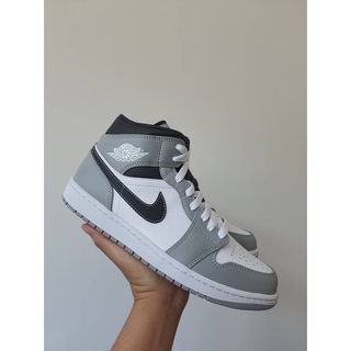 Nike air jordan 1 mid Light smoke grey