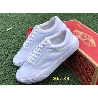 🥰           รองเท้าVans True White ขาวล้วน แท้ สินค้าพร้อมกล่องและใบเสร็จใบเซอ