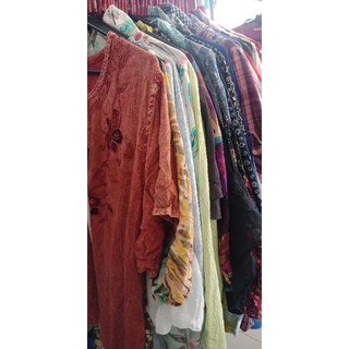 เสื้อสาวอวบ 4 ตัว เดรส 1 ตัว