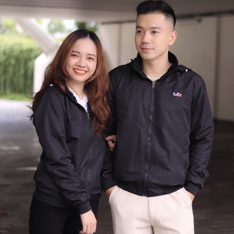 (กันแดด 2 ด้าน 5 กระเป๋า) เสื้อแจ็คเก็ต Tubi หมวกถอดได้ สีดํา ผ้าไมโคร