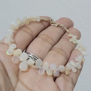 สร้อยข้อมือโอปอลแท้ อะไหล่เงินแท้ (Natural Ethiopia Opal Beads Bracelet)