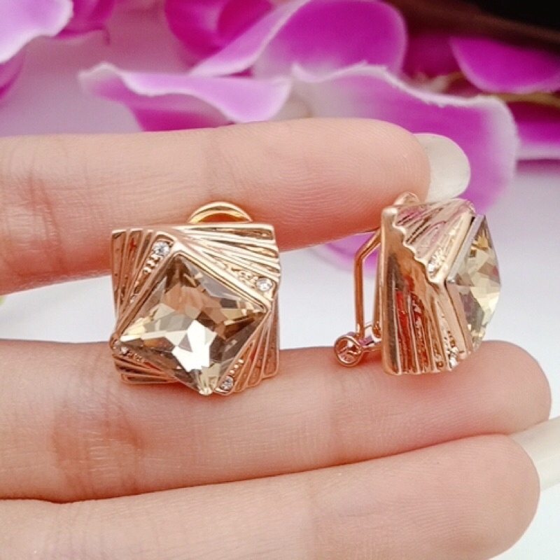 Xuping jewelry ต่างหูผู้หญิง ดาวชุบทอง+