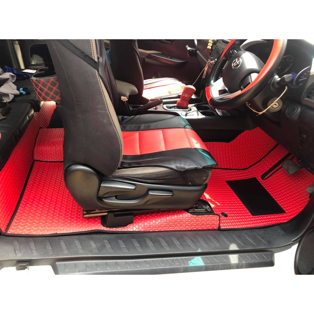 ผ้ายาง-พรมกระดุมปูพืนรถToyota รีโว่ Revo แคป ลายธนู / กระดุม / ตาราง เลือกสีพรมสีขอบแจ้งใน INBOX ค่ะ