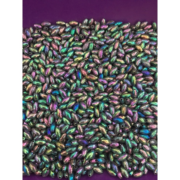 ลูกปัดเม็ดข้าวเหลือบรุ้งขนาด4*8มม. 13กรัม40บาท,26กรัม80บาท2ถุง150บาท