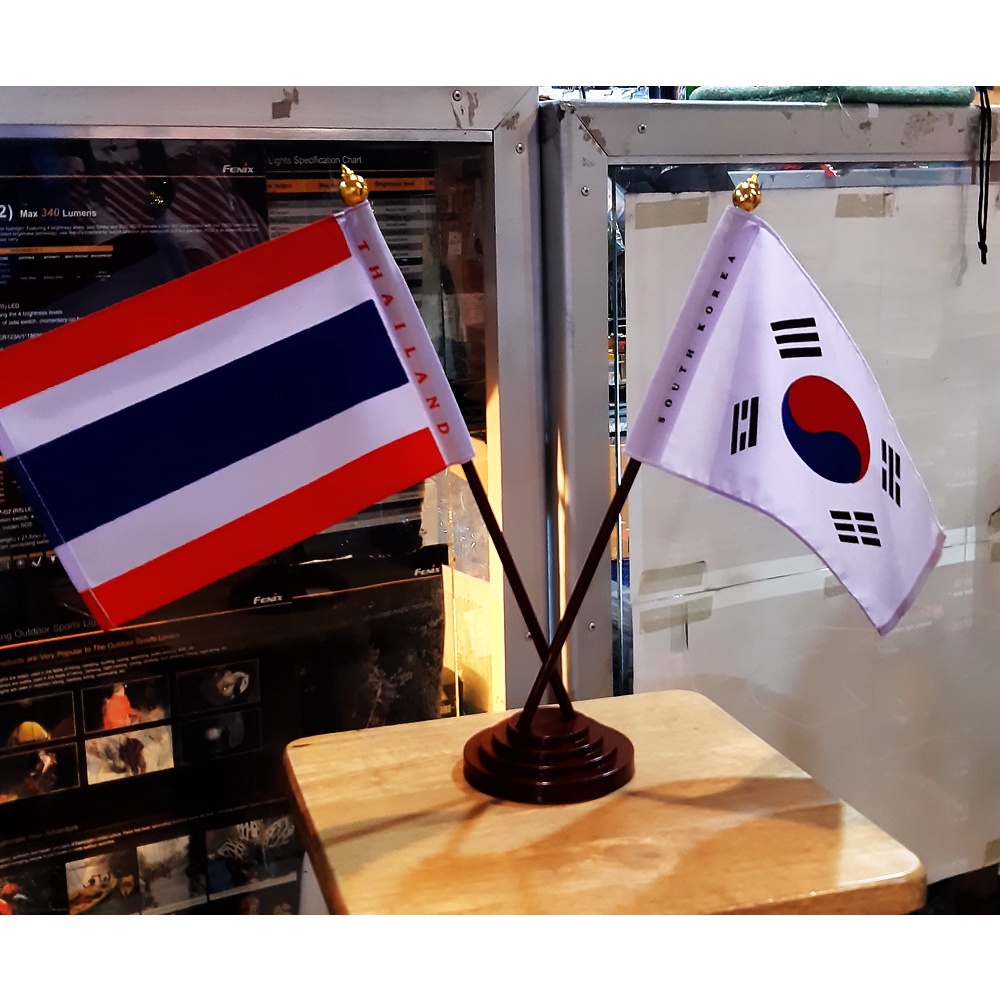 ธง ไทย เกาหลี เกาหลีใต้ THAILAND SOUTH KOREA ธงนานาชาติ ธงตั้งโต๊ะแบบไขว้ ขนาด 14×20cm Tec40store