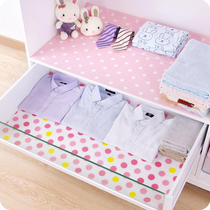 ผ้าปูโต๊ะกันน้ํากันความชื้นลายดอกไม้ 3 ม . / ม้วน