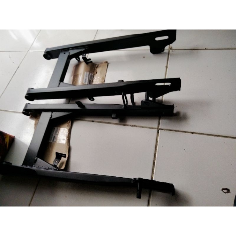 ขายึดหลัง หรือ Supit Supra 125 dd