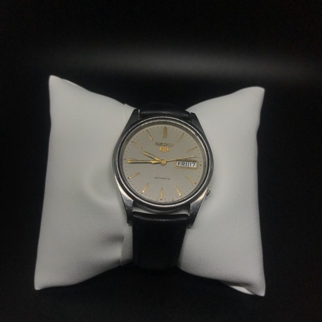 นาฬิกา Seiko automatic มือสองสภาพดี ของแท้ 100% เดินไม่หยุด เก็บพลังงานได้นาน สายหนังใหม่ ใช้งานได้ 100%