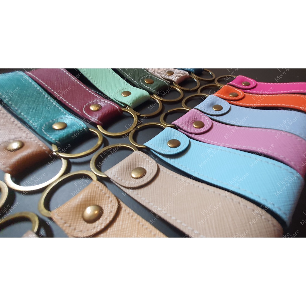 พวงกุญแจหนังเทียม, Keychain