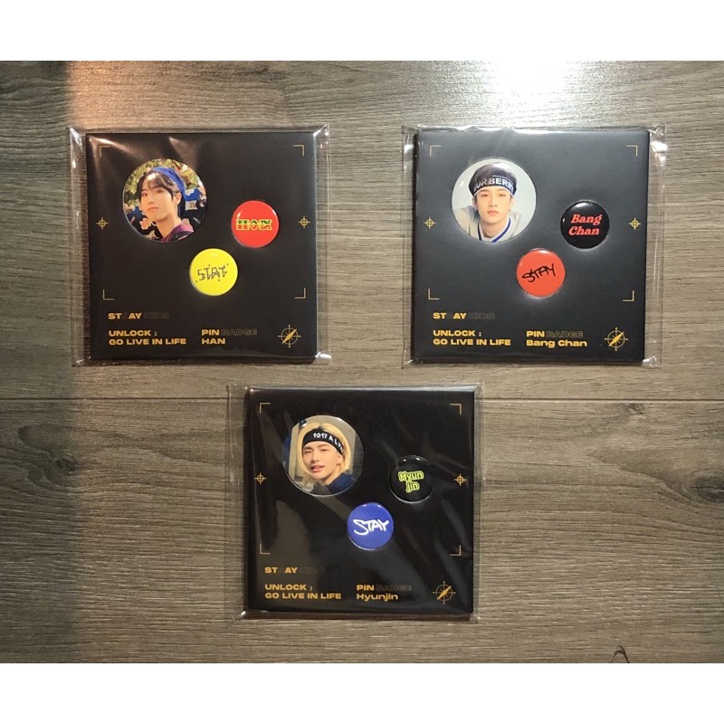 💢พร้อมส่ง Stray kids -[Unlock: GO LIVE IN LIFE] PIN BADGE (ของแท้)