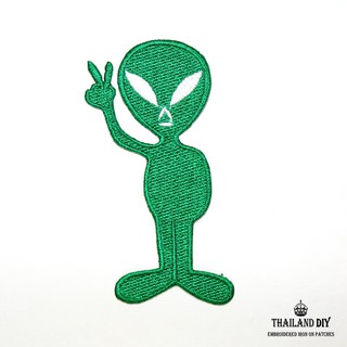 ตัวรีดเอเลี่ยน การ์ตูน มนุษย์ต่างดาว Alien UFO Peace Patch wop งานปัก DIY ตัวรีด ติดเสื้อ ตัวรีดติดเสื้อ อาร์ม ติดแมส สี