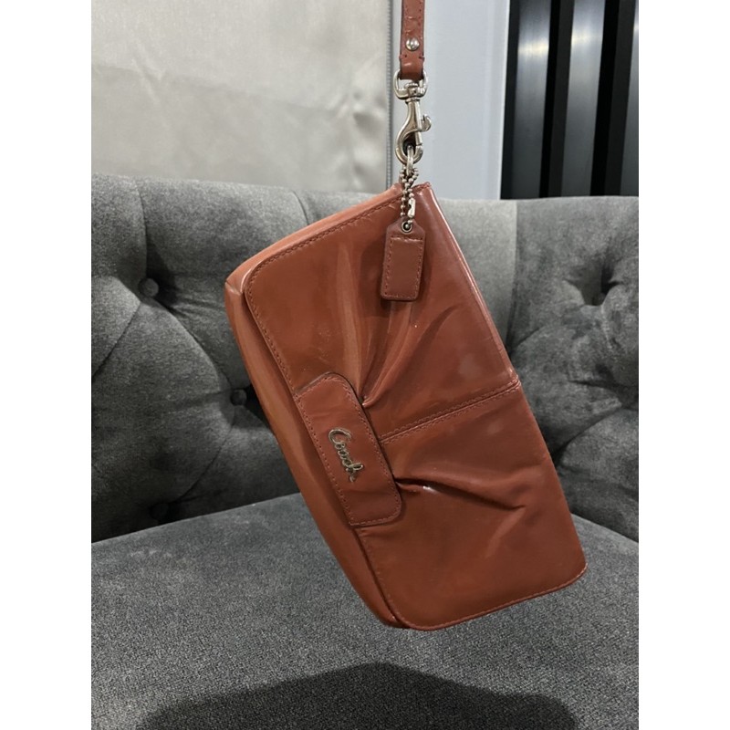 กระเป๋าคล้องมือ Coach ของแท้ (มือสอง)