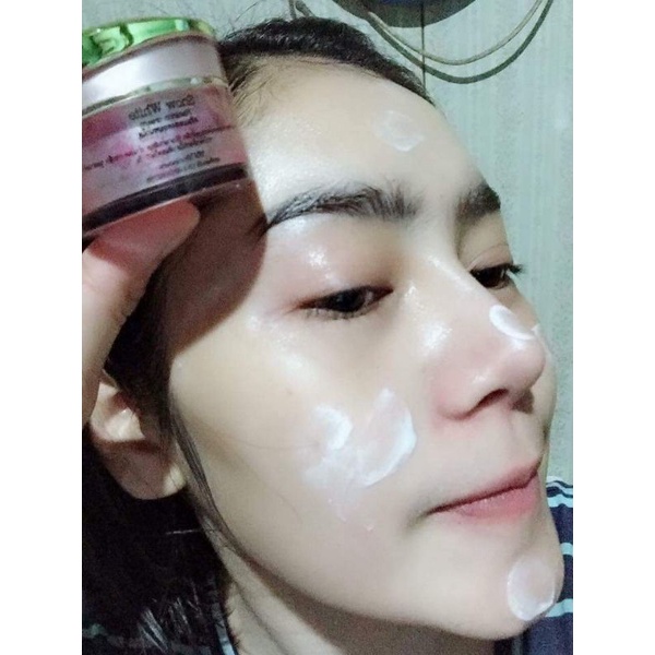 ครีมสโนไวท์ ครีมหน้าใส อาร์บูตินครีม ทาก่อนนอน ลดสิวฝ้า