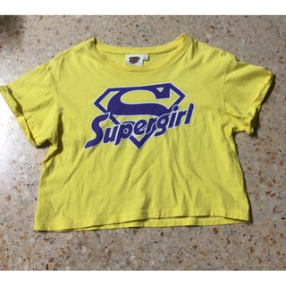 เสื้อยืด Supergirl ฟรีไซร้ อก 36” ยาว 17” ของแม่ค้าค่ะ ส่งต่อ 230 ส่งฟรี