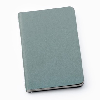 labrador Notebook stitch S (plain) green read สมุดโน๊ตแบบเย็บสันปก (ไม่มีเส้น) LAP030