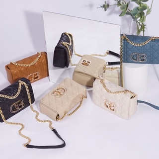 กระเป่าสะพายข้าง กระเป๋าทรง Crossbody bag  แบรนด์ CHRISBELLA รุ่น BERLIN