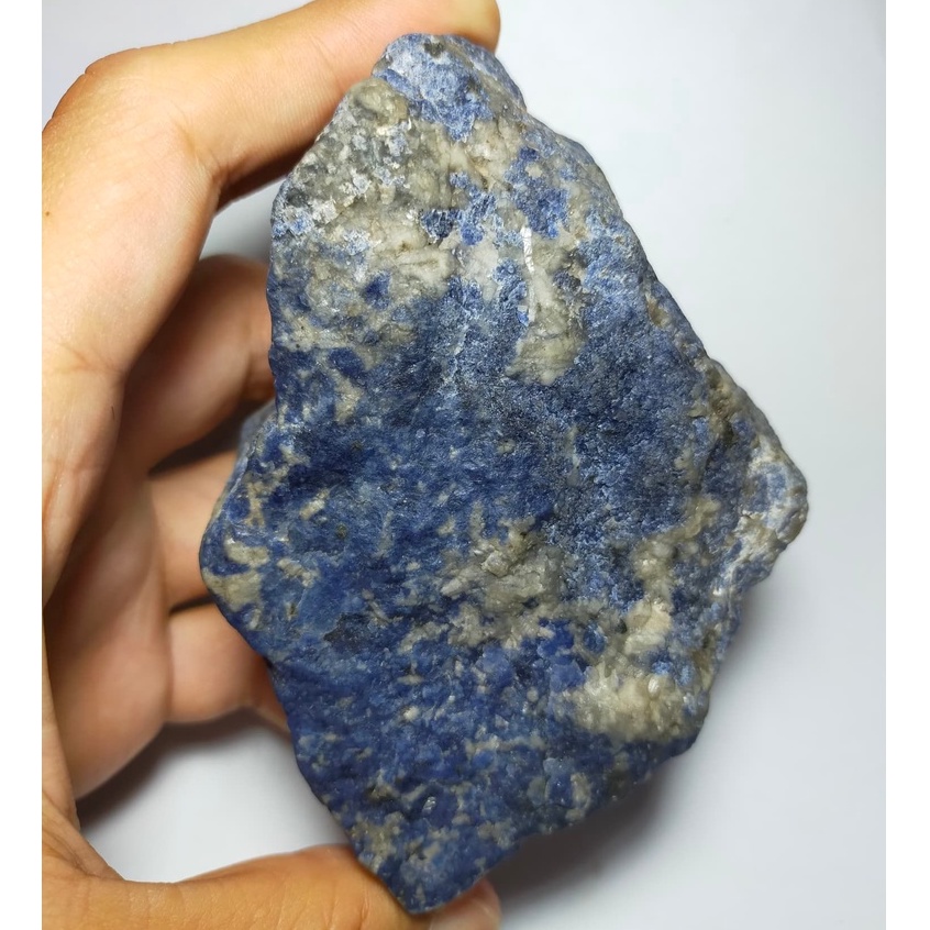 พลอย ก้อน ดิบ โซดาไลท์ ธรรมชาติ แท้ ( Natural Sodalite ) หนัก 350 กรัม
