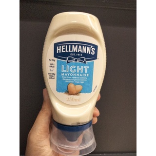 Hellmanns Light  Mayonnaise มายองเนส 250g.