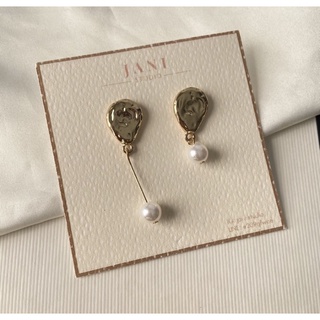 Dangling Pearl Earrings คู่นี้วินเทจน่ารักมากค่ะ