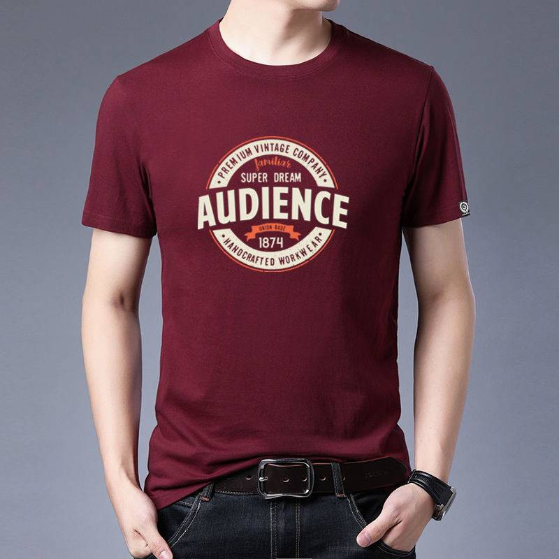 ##สินค้าพร้อมส่ง## เสื้อยืดคอกลมแขนสั้นแฟชั่นผู้ชาย(สกรีนDESIGN) (สีขาว สีดำ สีกรม สีแดงเลือกหมู）（TSH-004 )