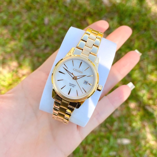 รุ่นใหม่ Citizen งามๆ🥰🧨CITIZEN Ladies Gold-tone Watch ขนาด 28mm. สีทอง