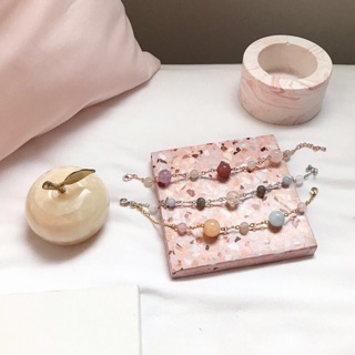 Buble stone bracelet สร้อยข้อมือหินแท้
