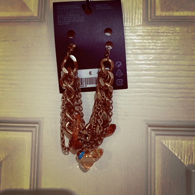 Bracelet สร้อยข้อมือ H and M