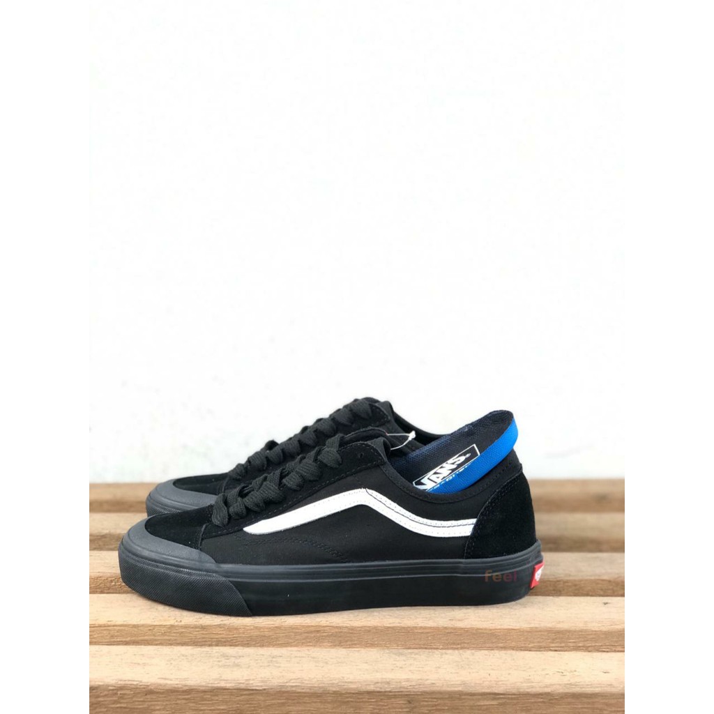 Vans Style36 Decon Sf รองเท้าผ้าใบลําลองสีดําสีขาว