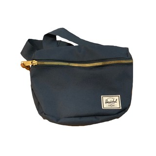 กระเป๋าคาดอก Herschel Supply รุ่น Fifteen สี Navy Blue (Used like new)