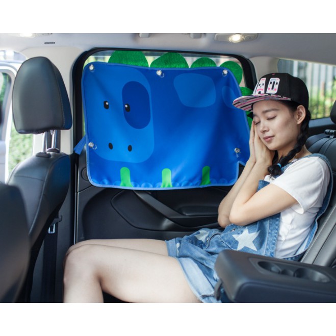 ShopAt.Two[CR-1210] ม่านบังแดดในรถยนต์ กันUV มีตัวจุ๊บสุญญากาศ สำหรับติดกระจก