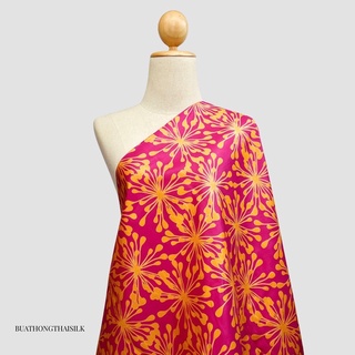 ABSTRACT GRAPHIC DESIGN PRINTED THAI SILK FABRIC - ผ้าไหม ไทยแท้ พิมพ์ลาย กราฟฟิก