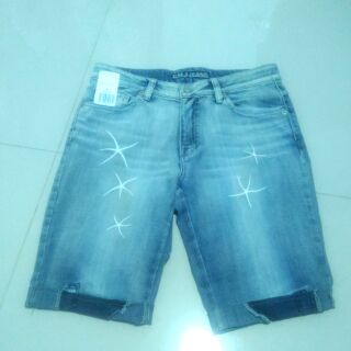 กางเกงสามส่วน เอว29 ยี่ห้อ CHJ jeans ผ้ายีนสีซีด