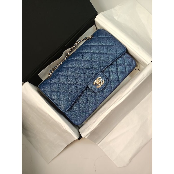 (used) chanel classic 10
