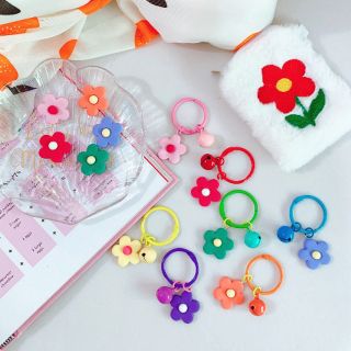 🌠พรีออเดอร์🌠~ พวงกุญแจแบบห่วง Cute Little Flower Bell Candy Color ~