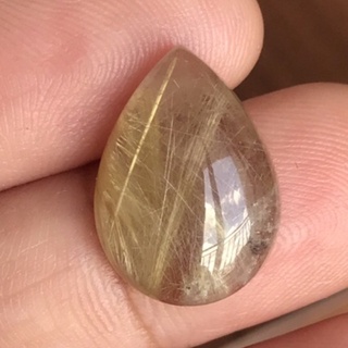 10.26 CT. พลอยไหมทอง แอฟริกา หยดน้ำ NATURAL COLORLESS WITH RUTILE QUARTZ AFRICA PEAR CABOCHON