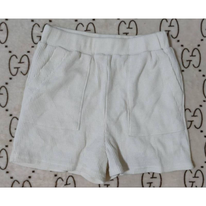 กางเกง GRL ผ้าร่อง ขาสั้น มือ2