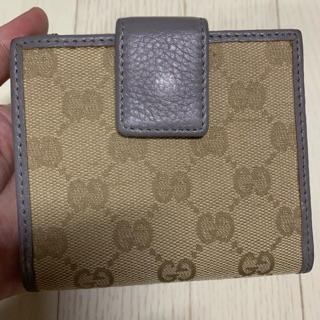 Gucci แท้ ขายตามสภาพ กระเป๋าเงิน ลายGG SIGNATURE