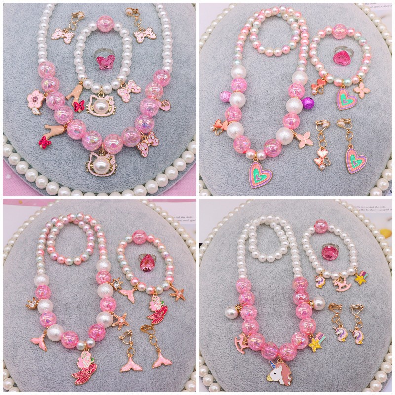 #เครื่องประดับแฟชั่น
#ของขวัญน่ารัก
#ของขวัญวันเกิด
#เรซินเป็นมิตรกับสิ่งแวดล้อม
#สไตล์การ์ตูน