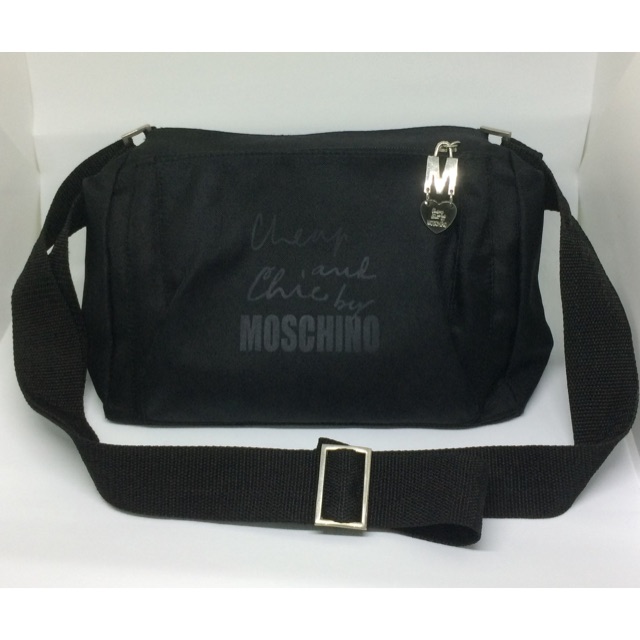 กระเป๋า Used Moschino