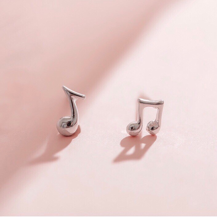 earika.earrings - the melody ต่างหูแป้นรูปตัวโน้ตเงินแท้ ผิวแพ้ง่ายใส่ได้