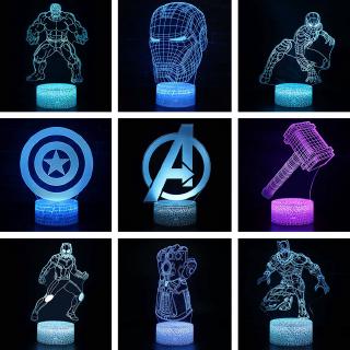 Avengers โคมไฟตั้งโต๊ะ LED รูปสไปเดอร์แมน ฮัลค์ ไอรอนแมน 3D ชาร์จ USB สําหรับตกแต่งข้างเตียง REMOTE