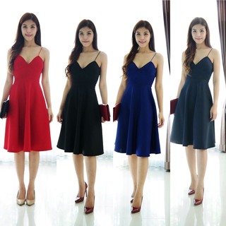 ชุดเดรสรุ่นใหม่ Leeanna 850 บาท