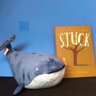 ตุ๊กตาพรีเมี่ยม ปลาวาฬสีน้ําเงิน by Oliver Jeffers จากหนังสือนิทานเด็ก " Stuck "