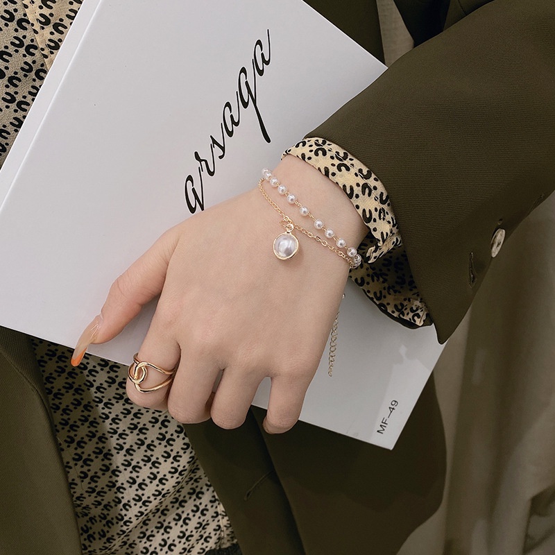 ผู้หญิง แฟชั่นเกาหลี สองชั้น มุก จี้ สร้อยข้อมือ / สุภาพสตรี อารมณ์ หวาน โซ่ สร้อยข้อมือ / เด็กผู้หญิง ปาร์ตี้ เครื่องประดับ อุปกรณ์