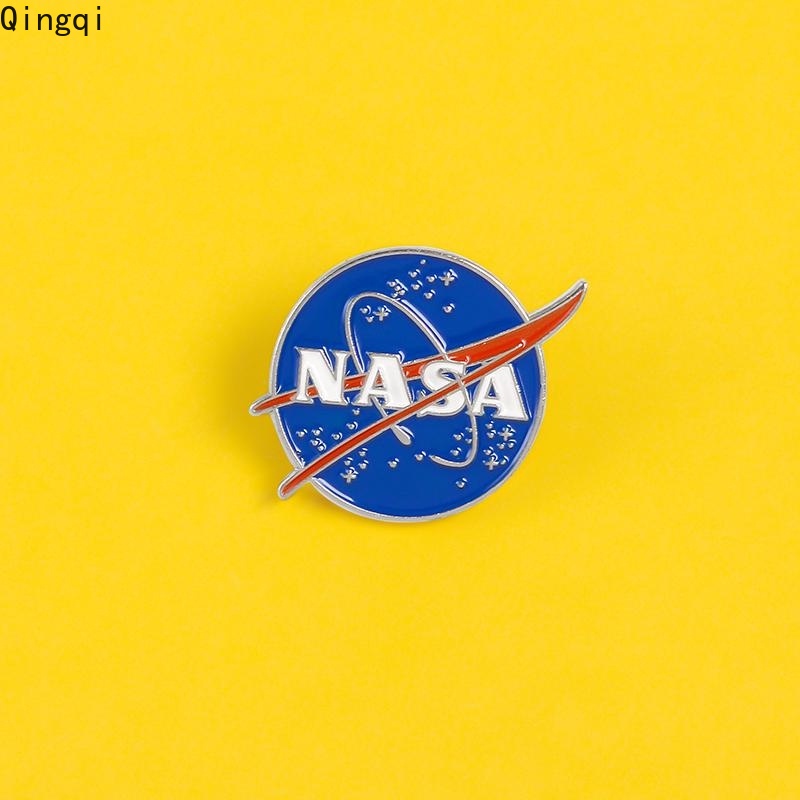 เข็มกลัดแฟชั่น รูปโลโก้ N A S A Logo Enamel Pin Space Lover สีฟ้า อุปกรณ์เสริม สําหรับคนรักอวกาศ
