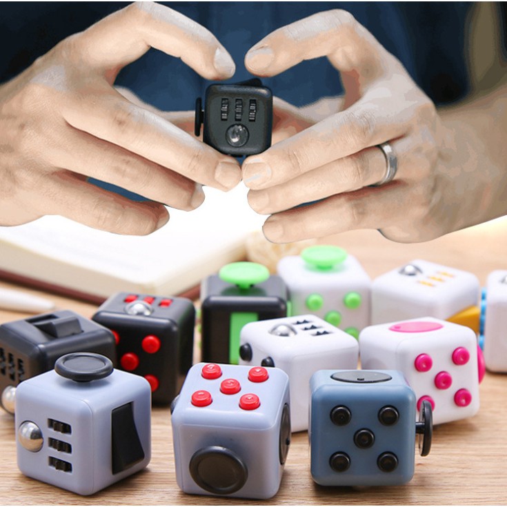 Unpack Rubik's Cube ลูกเต๋าของเล่นบรรเทาความเครียดความวิตกกังวลสําหรับผู้ใหญ่และเด็ก