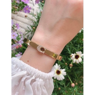 ส่งฟรีที่ไทย แท้🇺🇸💯กำไล ▪️ SIGNATURE PUSH HINGED BANGLE (COACH #F67480)