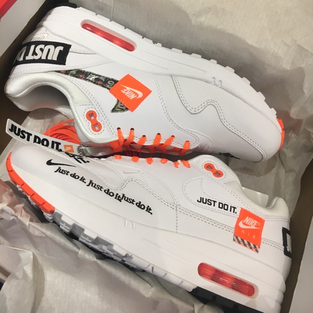 Nike WMNS Air Max 1 LX JUST DO IT