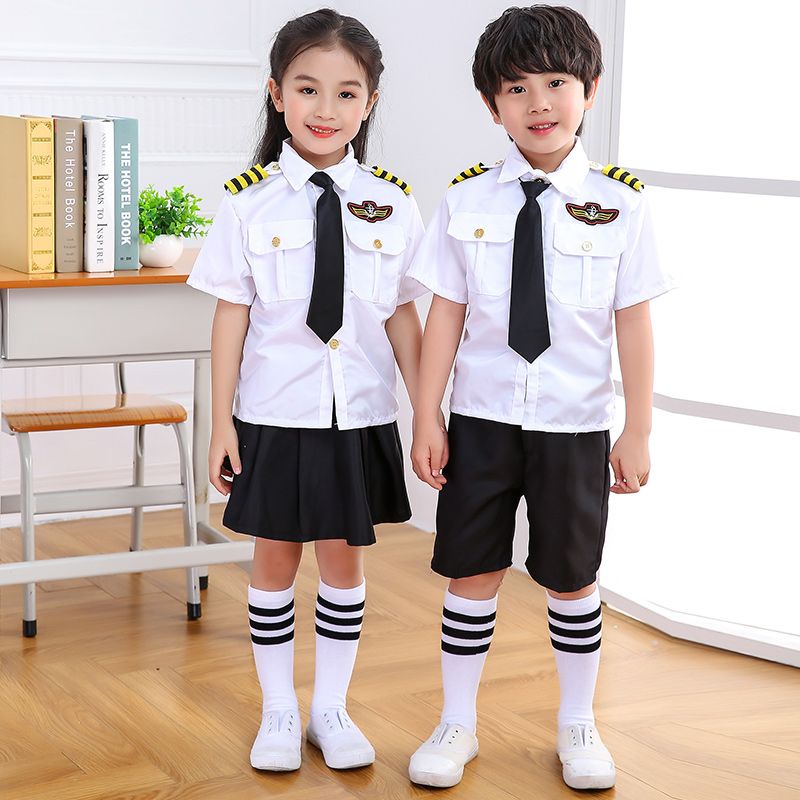ชุดนักบินและแอร์โฮสเตส กัปตันเด็ก จีน งานแสดงการบิน ชุดจบการศึกษา