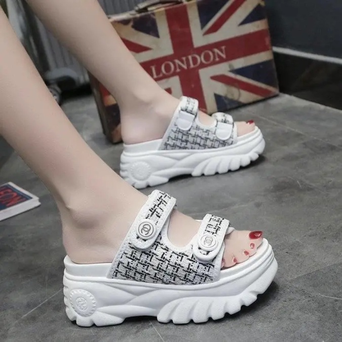 สูง5cm. Size 35-40 รองเท้าแตะรองเท้าแพลตฟอร์มแฟชั่นสตรี